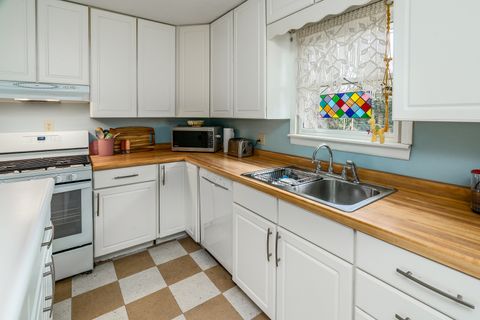 Tiny photo for 202 N 21st Street, Murphysboro, IL 62966 (MLS # 12580312)