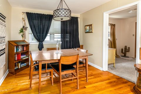 Tiny photo for 202 N 21st Street, Murphysboro, IL 62966 (MLS # 12580312)