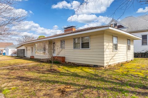 Tiny photo for 202 N 21st Street, Murphysboro, IL 62966 (MLS # 12580312)