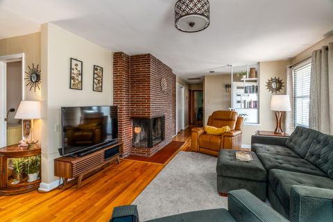 Tiny photo for 202 N 21st Street, Murphysboro, IL 62966 (MLS # 12580312)