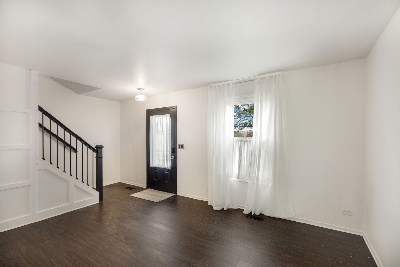 630 Hobart Drive