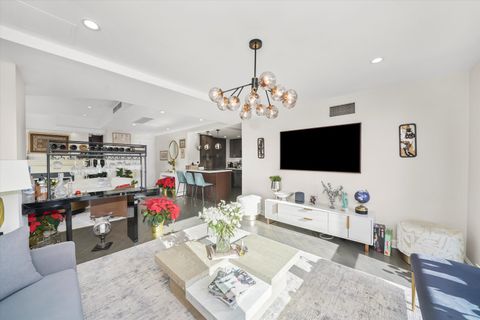 Tiny photo for 21 W Goethe Street #18GH, Chicago, IL 60610 (MLS # 12617823)