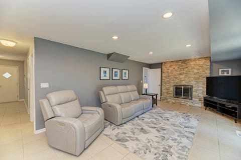 Tiny photo for 1338 W Holtz Avenue, Addison, IL 60101 (MLS # 12705699)