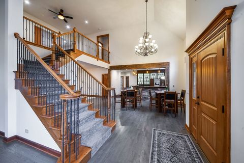 Tiny photo for 2009 MacKenzie Place #2009, Wheaton, IL 60187 (MLS # 12629147)