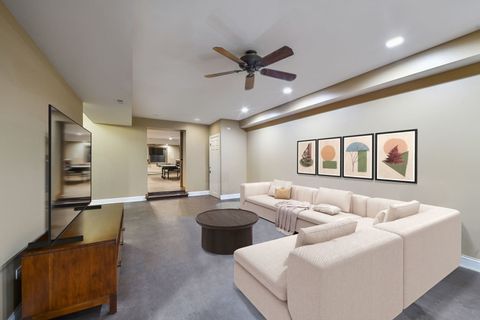 Tiny photo for 2009 MacKenzie Place #2009, Wheaton, IL 60187 (MLS # 12629147)
