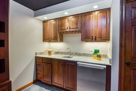 Tiny photo for 2009 MacKenzie Place #2009, Wheaton, IL 60187 (MLS # 12629147)