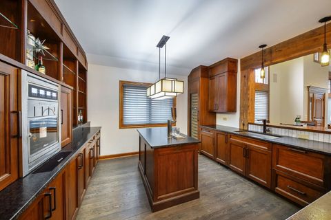 Tiny photo for 2009 MacKenzie Place #2009, Wheaton, IL 60187 (MLS # 12629147)