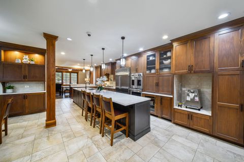 Tiny photo for 2009 MacKenzie Place #2009, Wheaton, IL 60187 (MLS # 12629147)