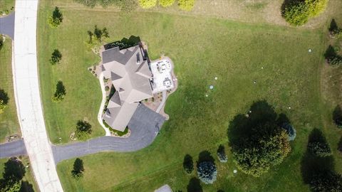 Tiny photo for 28413 W Harvest Glen Circle, Cary, IL 60013 (MLS # 12520257)