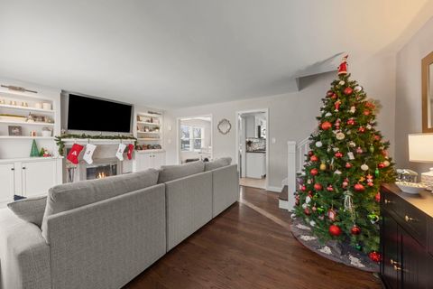 Tiny photo for 626 S Main Street, Lombard, IL 60148 (MLS # 12532659)