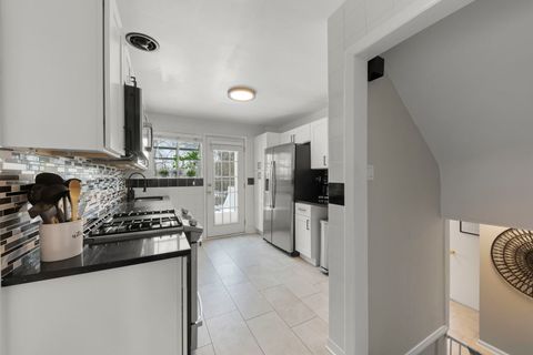 Tiny photo for 626 S Main Street, Lombard, IL 60148 (MLS # 12532659)