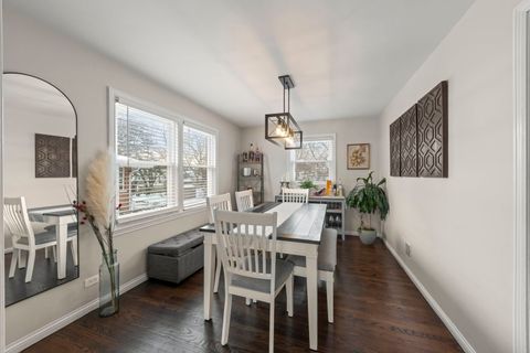 Tiny photo for 626 S Main Street, Lombard, IL 60148 (MLS # 12532659)