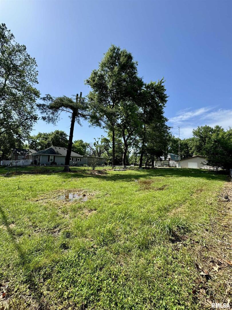 1203 W ELM Street