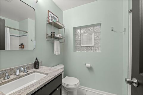 Tiny photo for 1436 N BOSWORTH Avenue #2, Chicago, IL 60642 (MLS # 12632892)