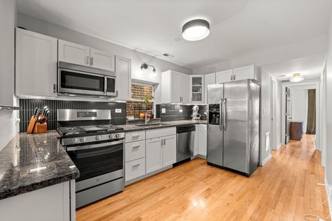 Tiny photo for 1436 N BOSWORTH Avenue #2, Chicago, IL 60642 (MLS # 12632892)