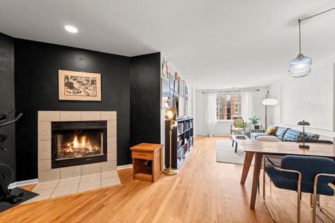 Tiny photo for 1436 N BOSWORTH Avenue #2, Chicago, IL 60642 (MLS # 12632892)