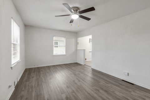 Tiny photo for 1061 Houston Avenue, Elgin, IL 60120 (MLS # 12608097)