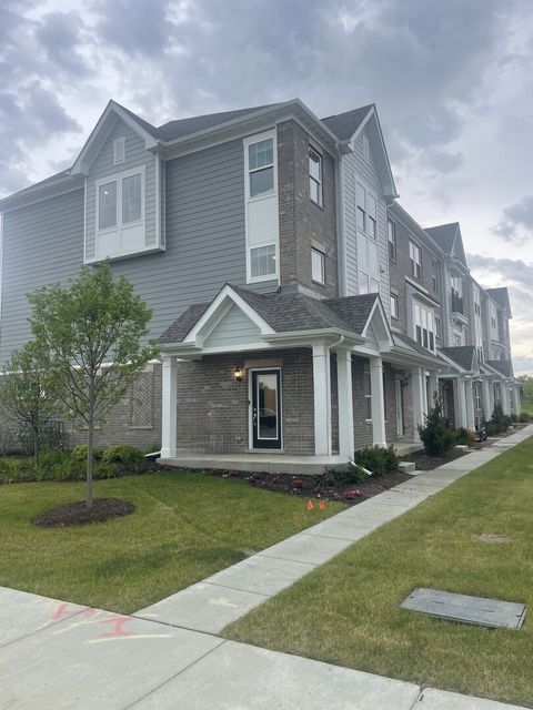 Photo of 6307 Sandbelt Drive #33002, Woodridge, IL 60517 (MLS # 12523046)