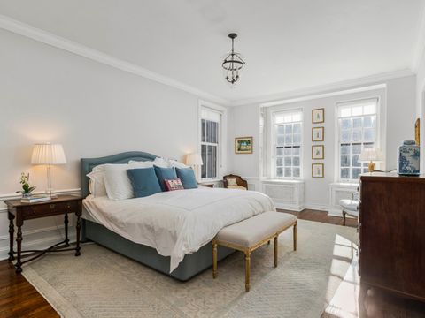 Tiny photo for 232 E WALTON Place #5E, Chicago, IL 60611 (MLS # 12556922)