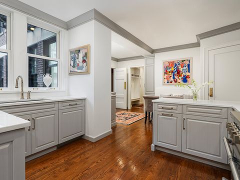 Tiny photo for 232 E WALTON Place #5E, Chicago, IL 60611 (MLS # 12556922)