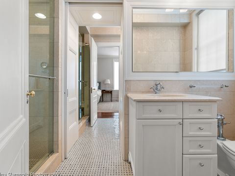 Tiny photo for 232 E WALTON Place #5E, Chicago, IL 60611 (MLS # 12556922)