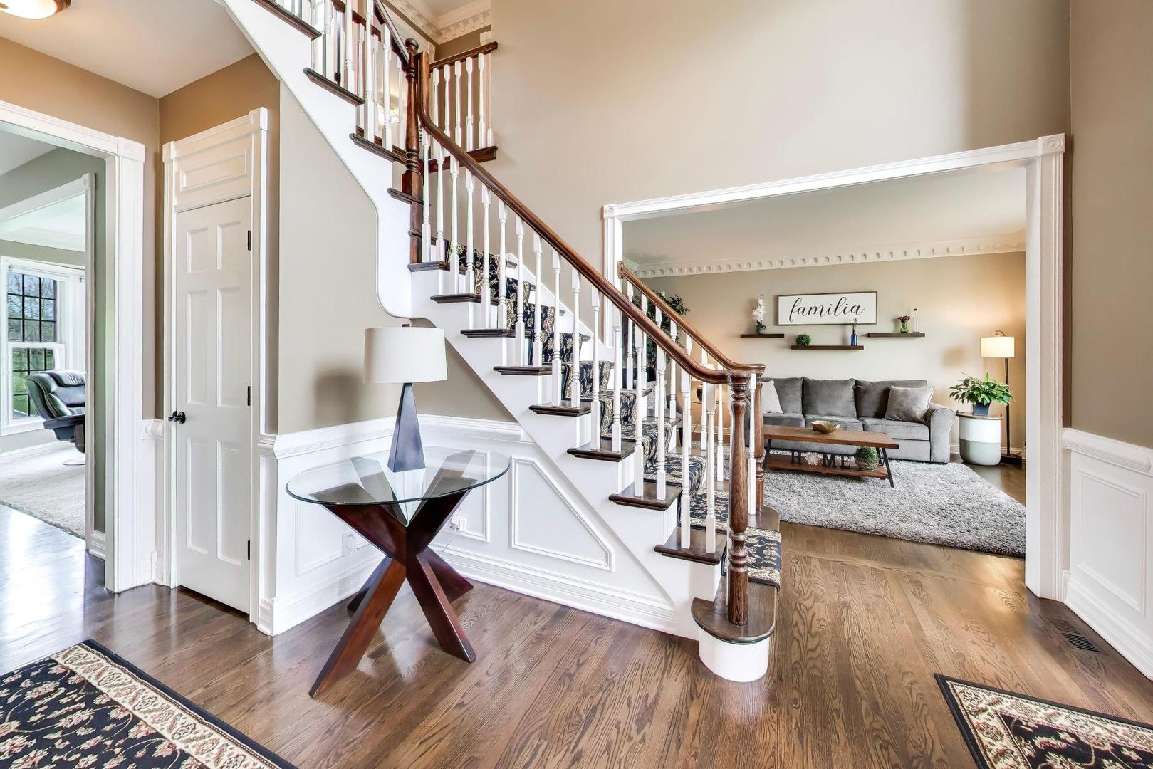 1N644 WOODHALL Court