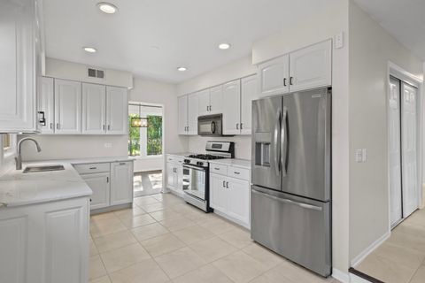 Tiny photo for 715 E Valley Lane, Arlington Heights, IL 60004 (MLS # 12500833)