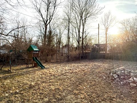 Tiny photo for 505 E Green Street, Urbana, IL 61802 (MLS # 12554180)