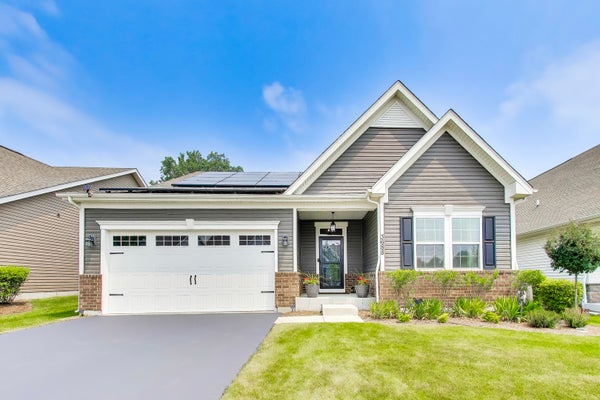 3688 REDDINGTON CIR, ELGIN, IL 60124 - Image b45b8ed4e68b71f3df43218d1c7fc6ac/2180402075
