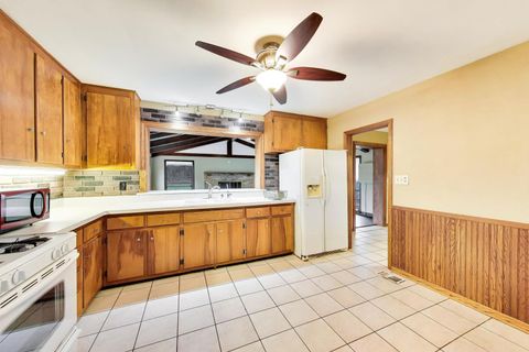 Tiny photo for 2917 VIRGINIA Avenue, McHenry, IL 60050 (MLS # 12573959)