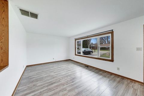 Tiny photo for 2917 VIRGINIA Avenue, McHenry, IL 60050 (MLS # 12573959)