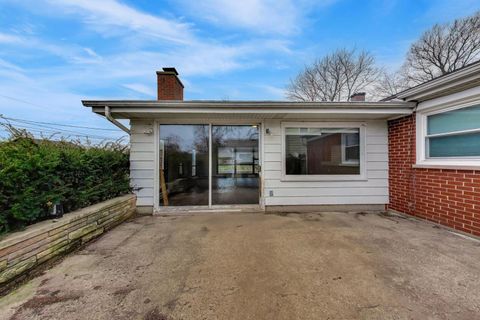 Tiny photo for 2917 VIRGINIA Avenue, McHenry, IL 60050 (MLS # 12573959)