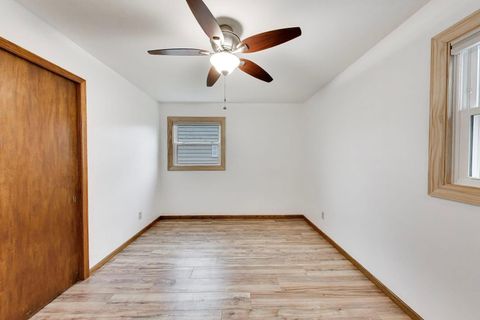 Tiny photo for 2917 VIRGINIA Avenue, McHenry, IL 60050 (MLS # 12573959)