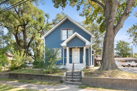 Photo of 508 S Eastern Avenue, Joliet, IL 60433 (MLS # 12479215)