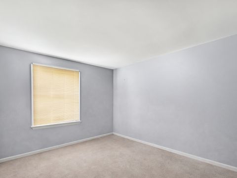 Tiny photo for 191 N Waters Edge Drive #101, Glendale Heights, IL 60139 (MLS # 12585751)