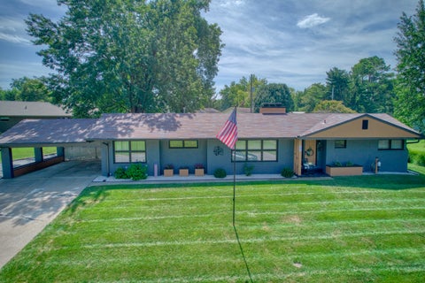 Photo of 631 Indian Hill Drive, Herrin, IL 62948 (MLS # 12740238)