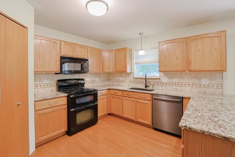 Tiny photo for 20456 Spruce Lane, Crest Hill, IL 60403 (MLS # 12675582)