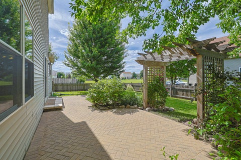 Tiny photo for 20456 Spruce Lane, Crest Hill, IL 60403 (MLS # 12675582)