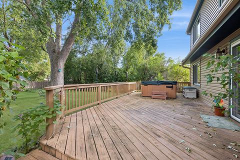 Tiny photo for 226 Hampshire Lane, Bolingbrook, IL 60440 (MLS # 12478337)