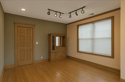 Tiny photo for 3309 S Lowe Avenue, Chicago, IL 60616 (MLS # 12521709)