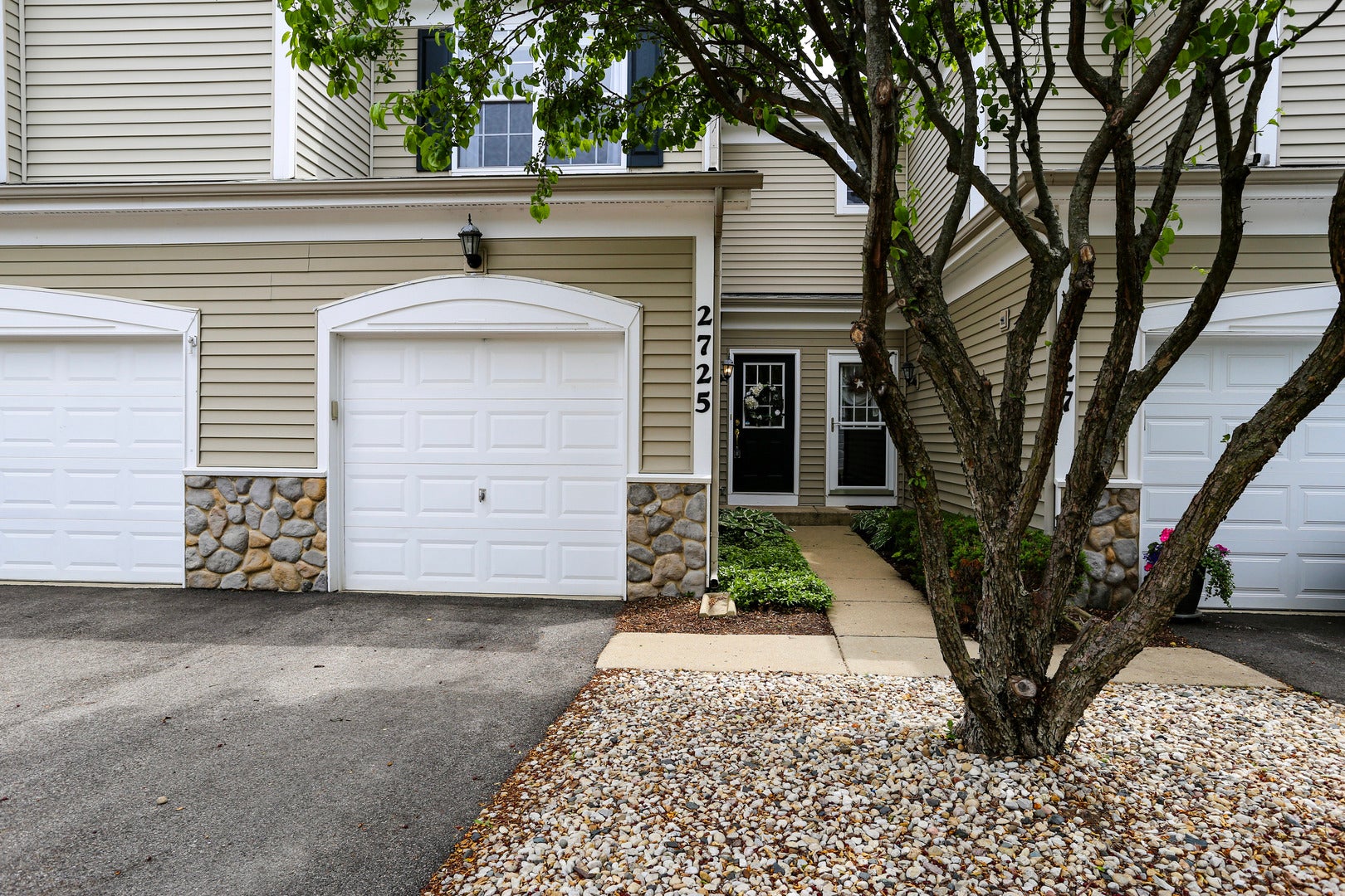 2725 Kendall Crossing 2725