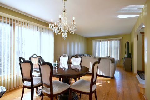 A home in Oak Lawn