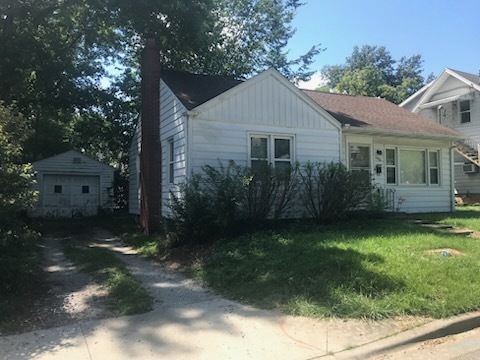 Tiny photo for 106 S Springer Street, Carbondale, IL 62901 (MLS # 12556825)