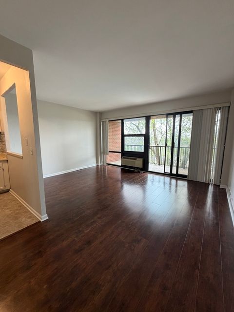 Tiny photo for 3021 S MICHIGAN Avenue #507, Chicago, IL 60616 (MLS # 12621495)