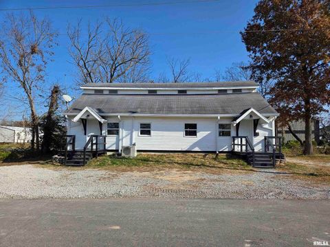 Photo of 1207 N MARKET Street, Marion, IL 62959 (MLS # EB460487)