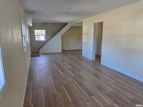 Tiny photo for 1207 N MARKET Street, Marion, IL 62959 (MLS # EB460487)