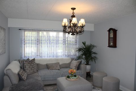 Tiny photo for 10508 Ridge Cove Drive #18D, Chicago Ridge, IL 60415 (MLS # 12494331)