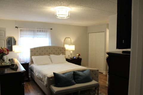 Tiny photo for 10508 Ridge Cove Drive #18D, Chicago Ridge, IL 60415 (MLS # 12494331)