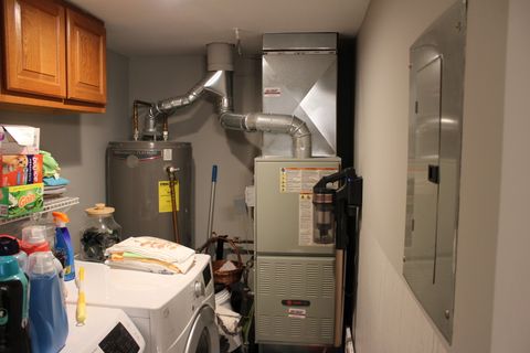 Tiny photo for 10508 Ridge Cove Drive #18D, Chicago Ridge, IL 60415 (MLS # 12494331)