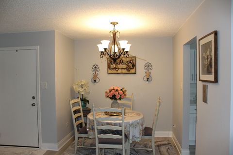 Tiny photo for 10508 Ridge Cove Drive #18D, Chicago Ridge, IL 60415 (MLS # 12494331)